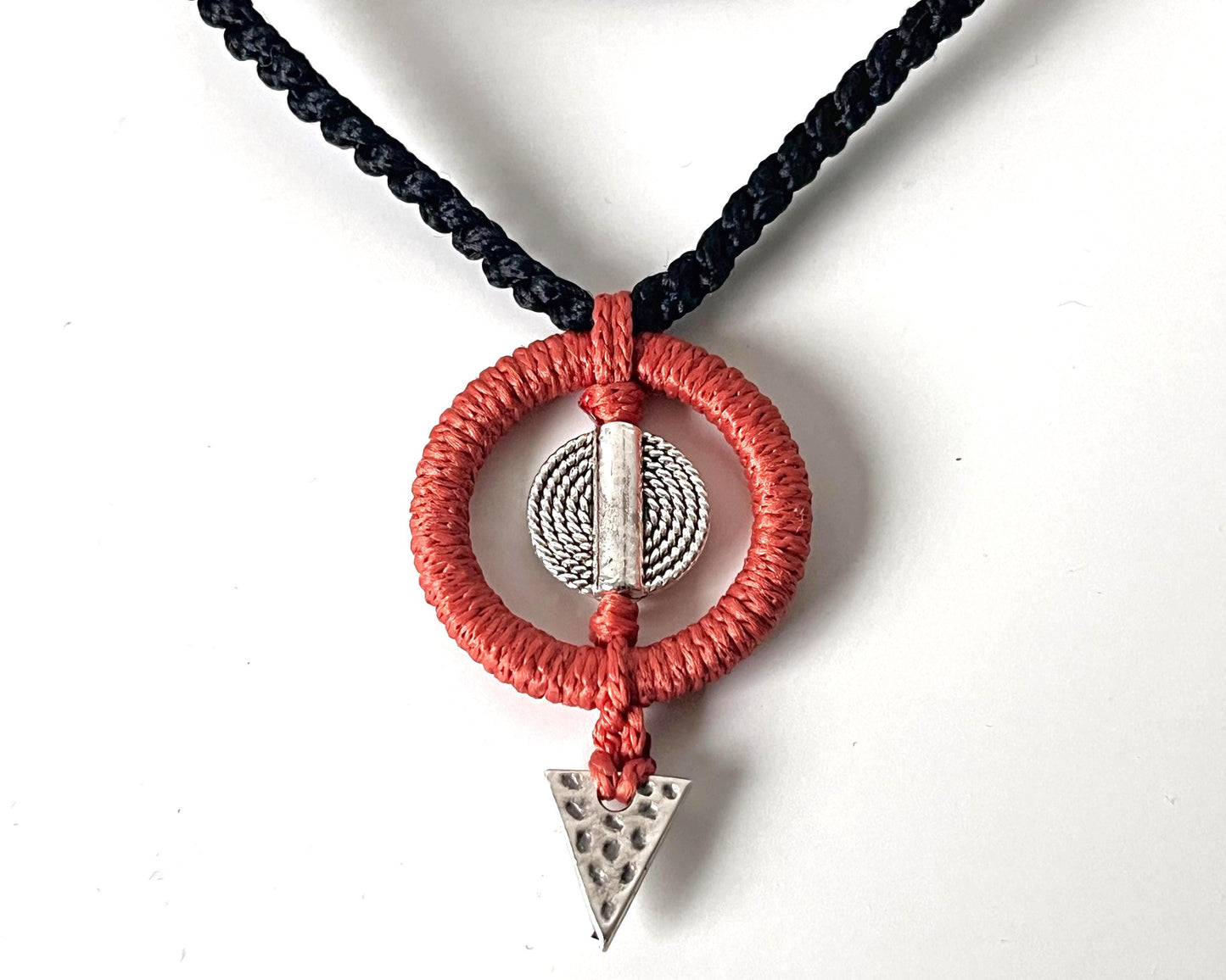 NASZYJNIK ETNO HIDDEN POWER