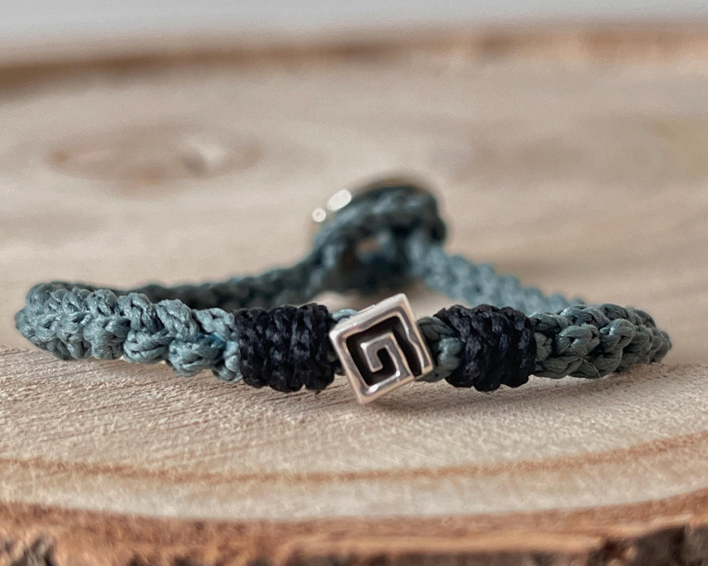 BRANSOLETKA EMERALD PATH