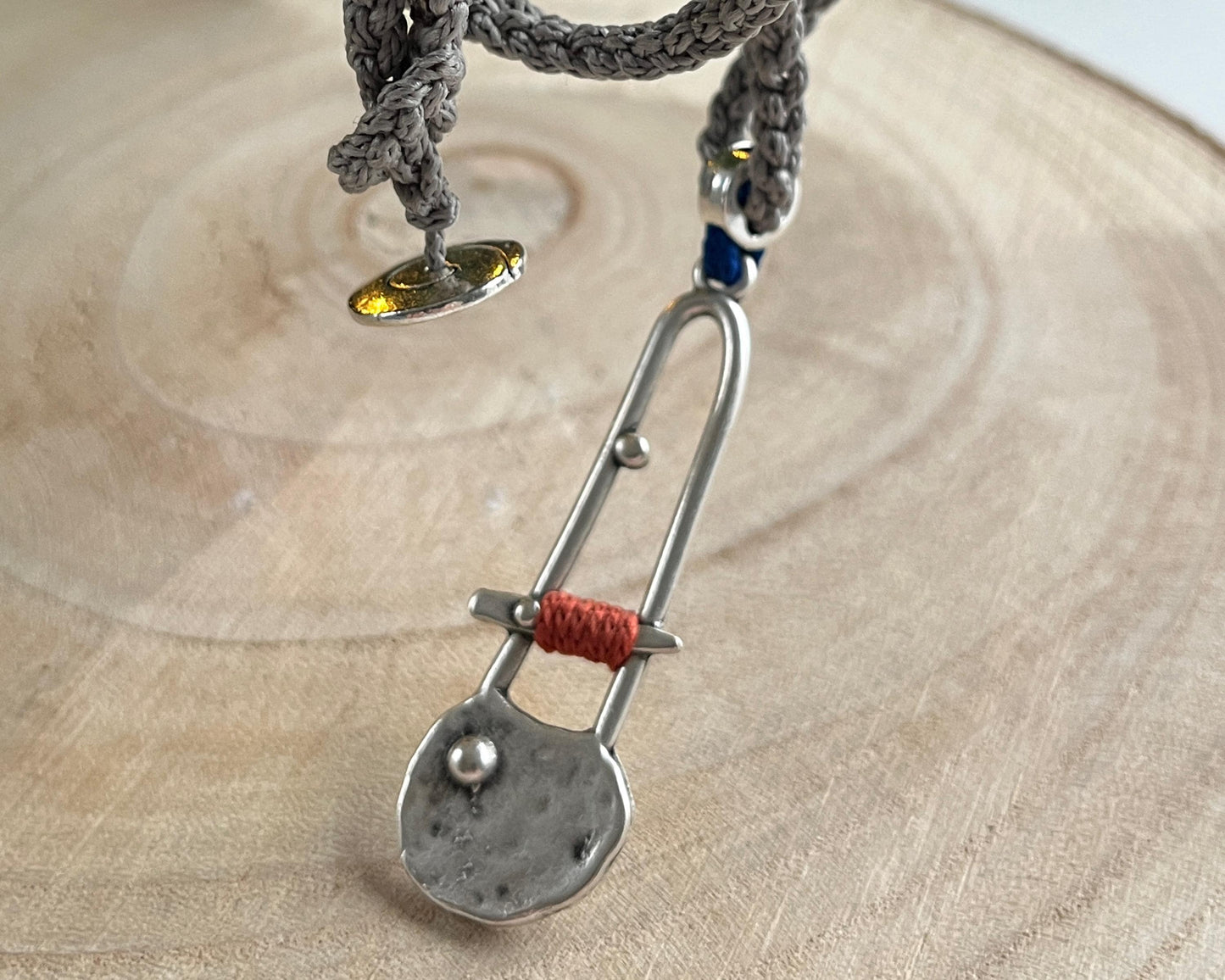 NASZYJNIK MIGHTY SHIELD